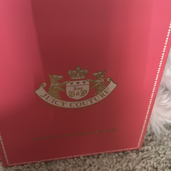Juicy Couture Doggy Couture Speakers - Picture 9 of 11